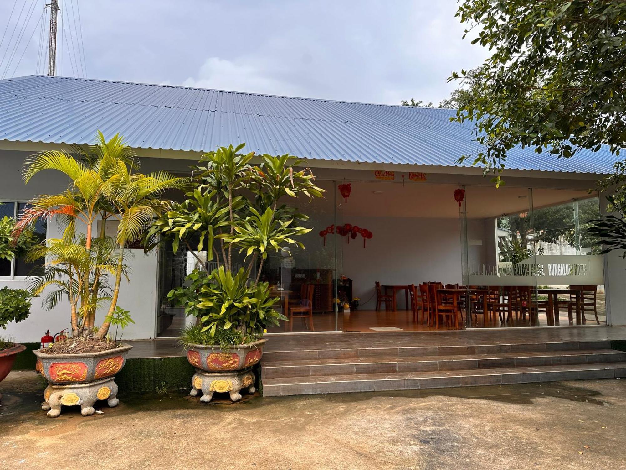 Bungalow Hotel Chi Khu Co Ong Extérieur photo